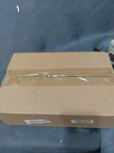 lot 25255 image: PLASTIC TRAVEL BOTTLES 20Z, SKU26-40PCS