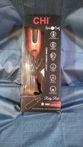 lot 25275 image: CHI SPIN & CURL CERAMIC ROTATING CURLIER 1 FREE CLEANING TOOL