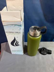 lot 25311 image: HYDRO CELL Stainless Steel Water Bottle w Straw & Wide Mouth Lids (64oz 40oz 32oz 24oz 18oz 14oz) - Keeps Liquids Perfectly Hot or Cold with Double Wall Vacuum Insulated Sweat Proof Sport Design (Army 40 oz)