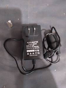lot 35460 image: CAR CIGARETTE LIGHTER WITH PLUG MODEL SPF-1202