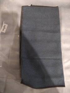 lot 35467 image: TOVII MICRO FIBER TOWEL 2 COUNT