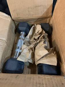 lot 35588 image: Set of Two - 3 lb. Dumbbell Set