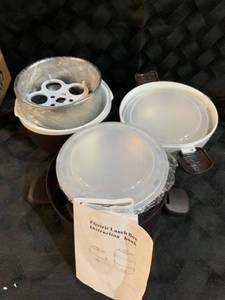 lot 35592 image: Electric Lunch Box - BrownWhite