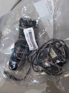 lot 35776 image: PHILIPS NORELCO SERIES 2000 SHAVER