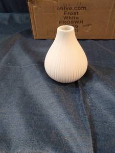lot 36004 image: 7-MINATURE VASES IVORY