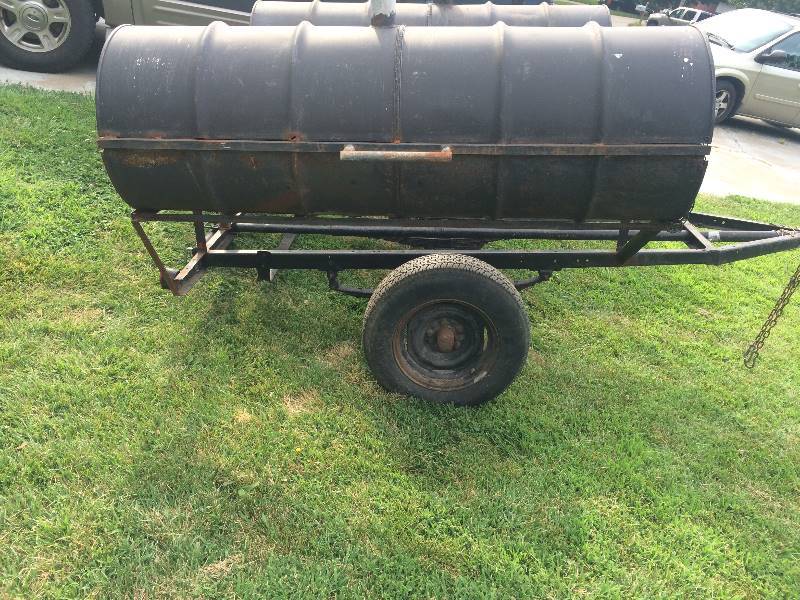 lot 61 image: SMOKER WITH TRAILER