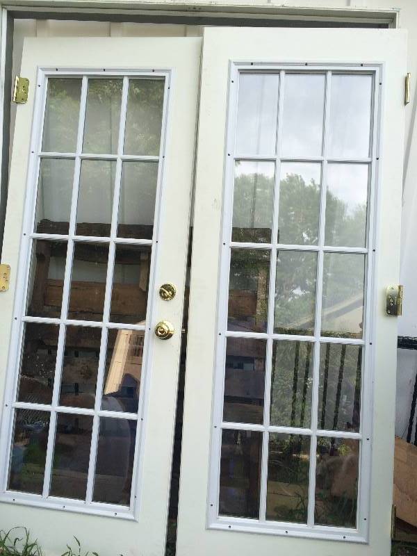 lot 2005 image: NEWER FRENCH DOORS WHITE