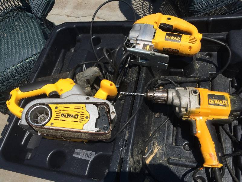 lot 2021 image: Dewalt 3 piece power tool set