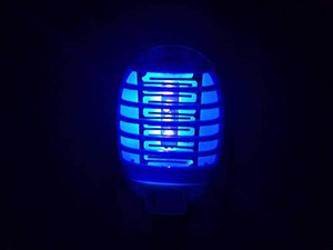 lot 5764 image: 6 pack Electric Bug Zapper, Plug in Mosquito Killer with UV LED Night Light, Electronic Insect Fly Trap for Indoor Outdoor Use