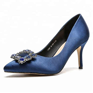 lot 9651 image: Classic Design Crystal Buckle Women Pumps Mid Heel Sandals