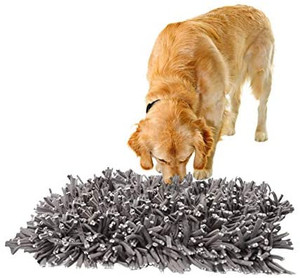 lot 9735 image: Paw 5 Wooly Snuffle Mat - Feeding Mat for Dogs (12 x 18) - Encourages Natural Foraging Skills - Easy to Fill - Fun to Use Design - Durable and Machine Washable - Perfect for Any Breed