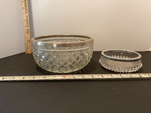 lot 114 image: Glass bowls with silver trim