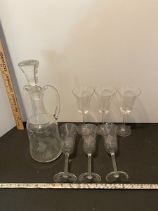 lot 117 image: Decanter6 glasses
