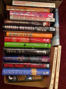 lot 142 image: Box of books 4