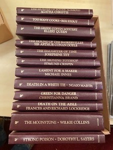 lot 151 image: Bantam book collection-see picture for titles