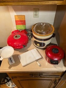 lot 222 image: Kitchen equipment