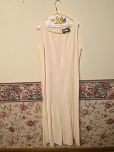 lot 247 image: Ladys clothing 2