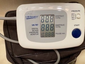 lot 262 image: Lifesource Blood pressure cuff