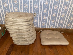 lot 289 image: Chair cushions