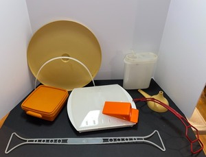 lot 288 image: Tupperwarebacon cooker