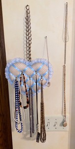 lot 290 image: Costume necklaces-holder included