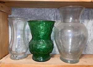 lot 308 image: Vases