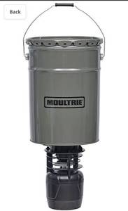 lot 17116 image: Moultrie 6.5-gallon Pro Hunter Ii Hanging Feeder