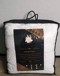 lot 17271 image: Extra Thick Mattress Topper Queen Size, Gel Fiber Filled Bed Topper Plush Cooling Pillowtop Mattress Pad Cover (Queen 60x80x2 inch)