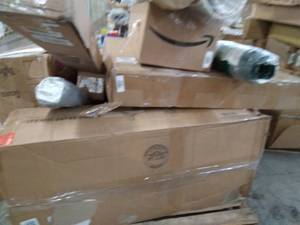 lot 4695 image: Miscellaneous Pallet rugs, bench, Miscellaneous boxes(Sold As Is)