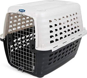 lot 7490 image: Petmate Compass Kennel