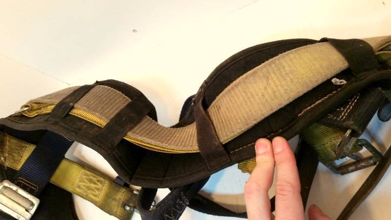 lot 1057 image: Safety Harness