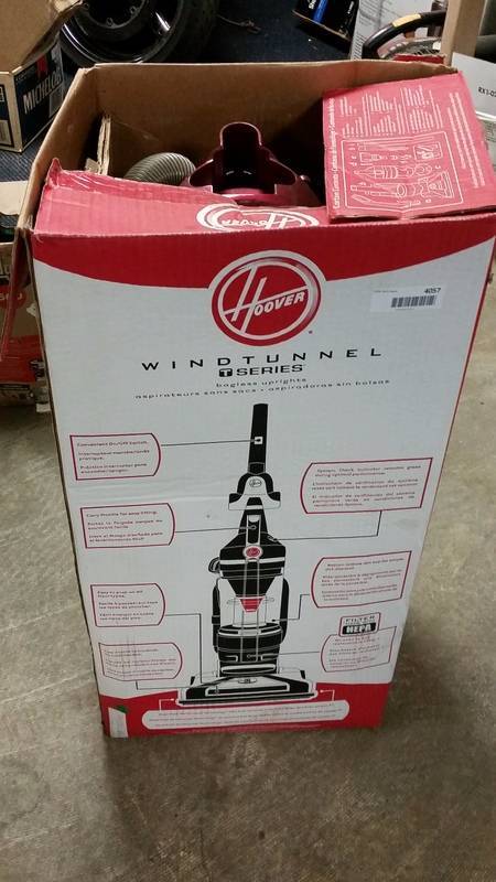 lot 4057 image: Hoover Windtunnel