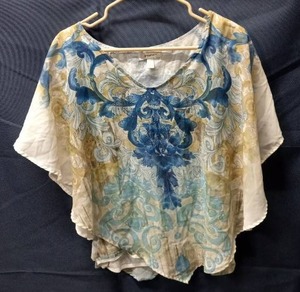 lot 208 image: Ladies Blouse Size XL