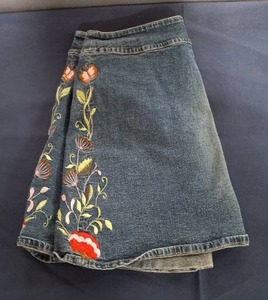 lot 211 image: Womens Jean Skirt Large Womens Jeans Size 1X,Womens Jeans Size 1X Wide