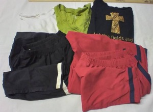 lot 315 image: Womens 2XL Tshirts and Leisure Pants