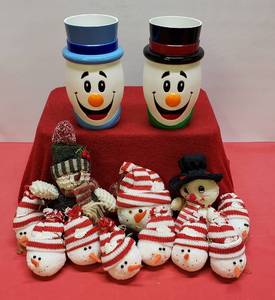 lot 10 image: Holiday Decor, WSnowmen Cups & 36 Snowmen Heads, Steamer