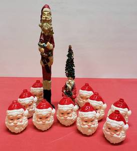 lot 11 image: Holiday Decor #1