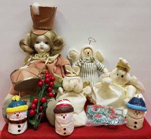 lot 21 image: Holiday Dcor, Including 3 Snowmen Candle, (2) & Doll, (13)