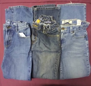 lot 337 image: 2 Pr Boys 14S Jeans and 1 Pr 14R Gap Boot Cut