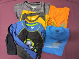 lot 343 image: 3 Boys XL Long Sleeved Shirts Circo Brand and Urban Pipeline, and 2 Short Sleeve Shirts