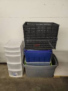 lot 359 image: 8 Storage Containers (no lids) plus Sterlite 5 Drawer Storage