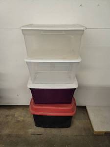 lot 360 image: 4 Storage Containers with Lids Lot#1