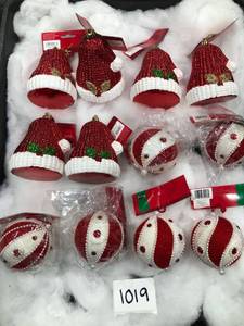 lot 1019 image: Mixed Lot of 12 Christmas Ornaments plastic Santa hat red white cloth balls
