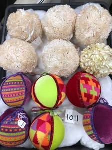 lot 1011 image: Mixed Lot of 12 Christmas Ornaments fluffy large ball