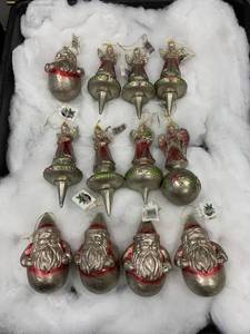 lot 1023 image: Mixed Lot of 12 Santa and Angel Christmas Ornaments