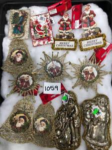 lot 1059 image: Mixed lot of 12 Christmas Ornaments