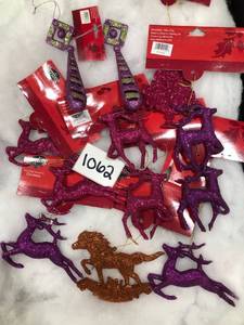 lot 1062 image: Mixed lot of 12 Christmas Ornaments