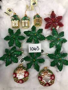 lot 1063 image: Mixed lot of 12 Christmas Ornaments