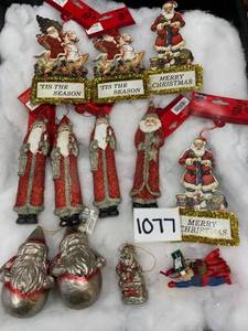 lot 1077 image: Mixed Lot of 12 Santa Christmas Ornaments