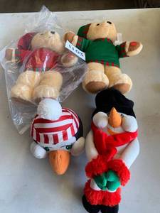 lot 1103 image: Lot of 4 Christmas Themed Stuffed Animals